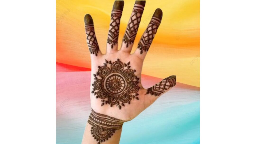 front hand mehndi design